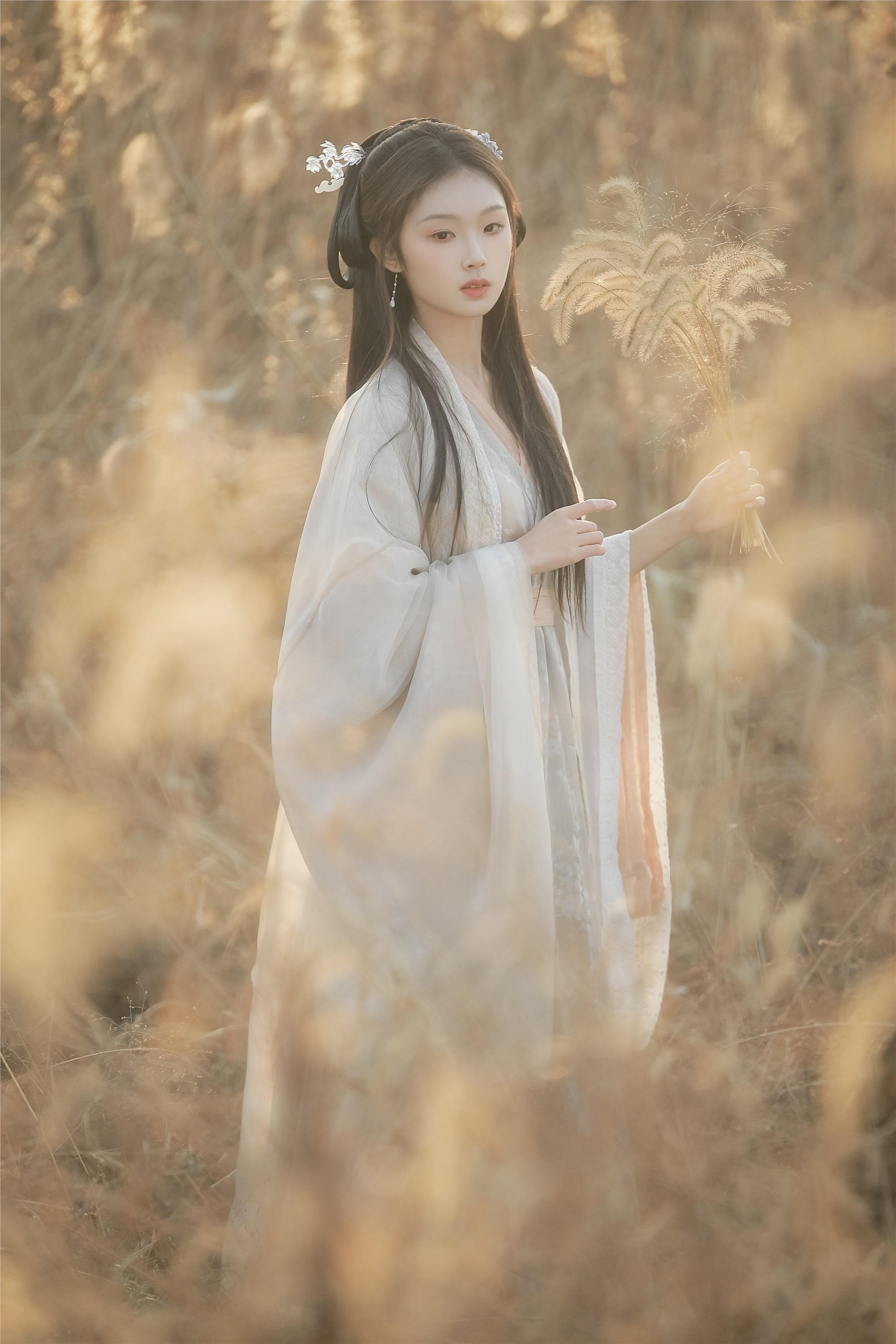 YITUYU艺图语 2025.01.28 叹秋 溱溱